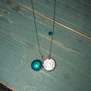 Three aqua blue pendant necklace